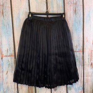 Vintage 1990’s Wim Neels 100% Silk Black Pleated Skirt Size 4